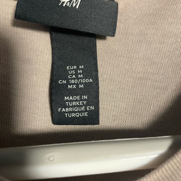 T-Shirt - Picture 3 of 3